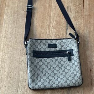 Gucci Black and Beige Messenger Bag